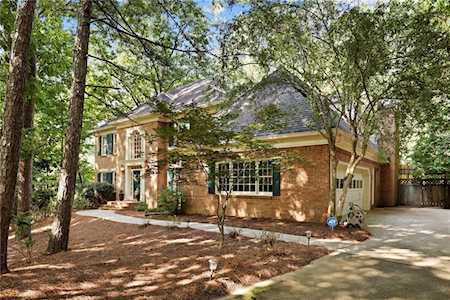 9435 Mistwater Close Roswell, GA 30076