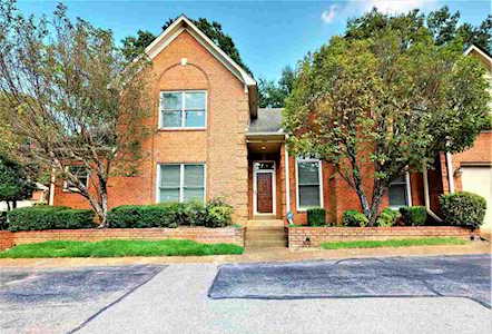694 Magnolia Manor Cir Memphis, TN 38117