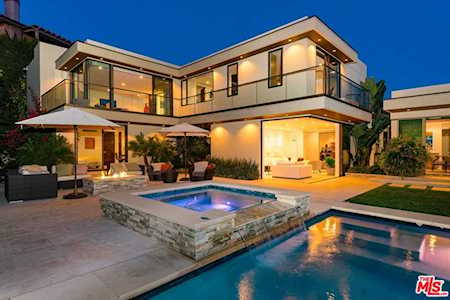 525 Bellagio Terrace Los Angeles, CA 90049