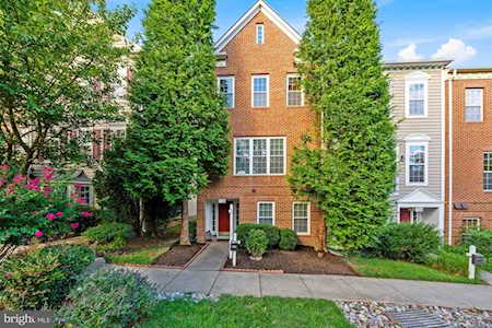 718 Market St Gaithersburg, MD 20878