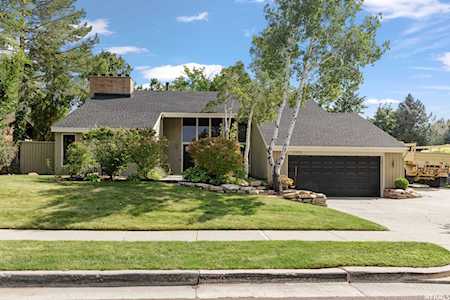 2930 Willow Creek Dr Sandy, UT 84093