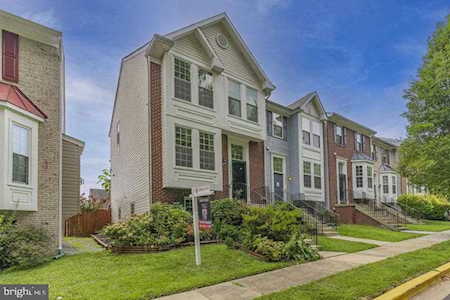 12809 Village Square Rd Upper Marlboro, MD 20772