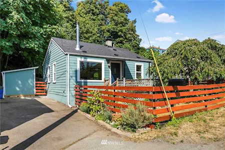 807 Merrill Place W Bremerton, WA 98312