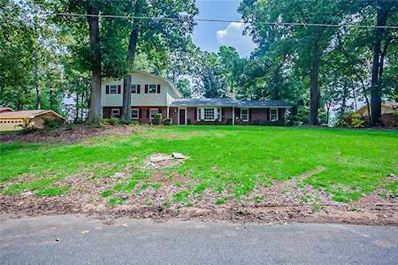 4762 Hickory Ct SW Lilburn, GA 30047
