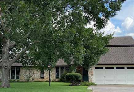 7858 El Dorado DR Austin, TX 78737