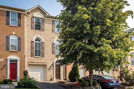 8856 Montjoy Place Ellicott City, MD 21043
