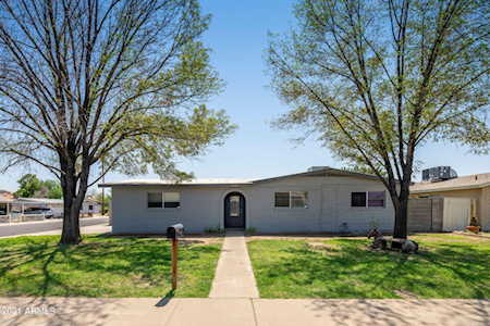 2901 W Laurel Ln Phoenix, AZ 85029