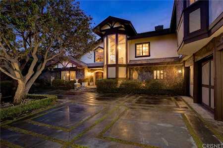 12068 Crest Ct Beverly Hills, CA 90210