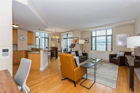 105 Greene St #707 Jersey City, NJ 07302