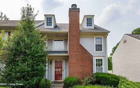 618 Cobblestone Square Louisville, KY 40223