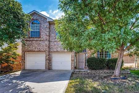 8513 Stetson Drive Fort Worth, TX 76244