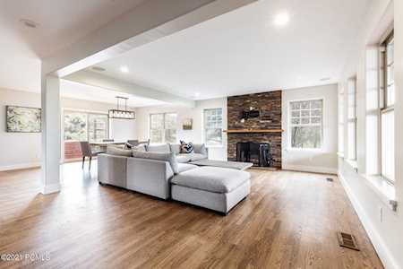 6170 N Mountain View Dr Park City, UT 84098