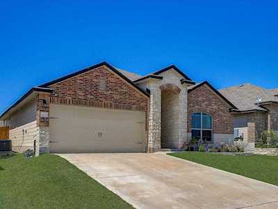 1013 Ibis Falls LOOP Jarrell, TX 76537