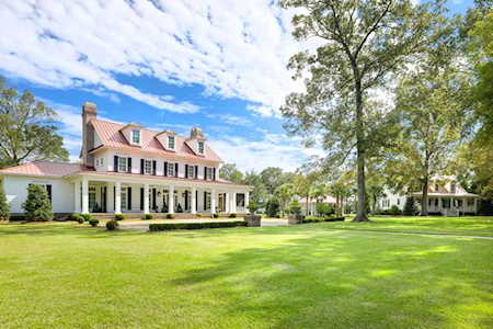 4799 Retriever Rd Wadmalaw Island, SC 29487