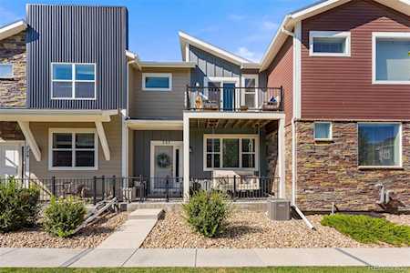 727 Robert St Longmont, CO 80503