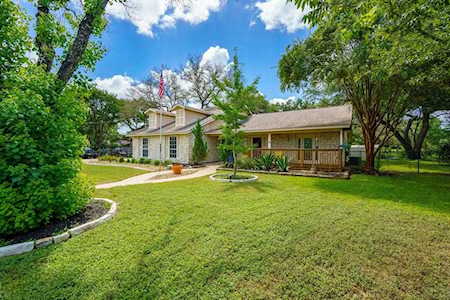 12405 Scissortail DR Manchaca, TX 78652