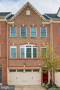 4921 Collingtons Bounty Dr Bowie, MD 20720