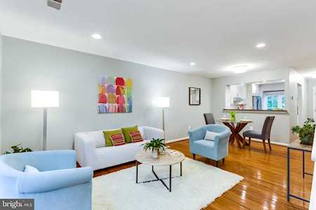 3910 9th Rd Arlington, VA 22204