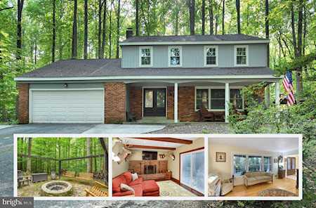 9401 Croom Acres Dr Upper Marlboro, MD 20772