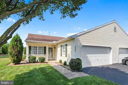 4026 Woodspring Ln York, PA 17402
