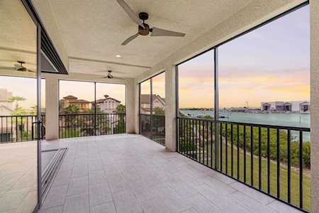 4915 Caspar Whitney PLACE #301 Tampa, FL 33616