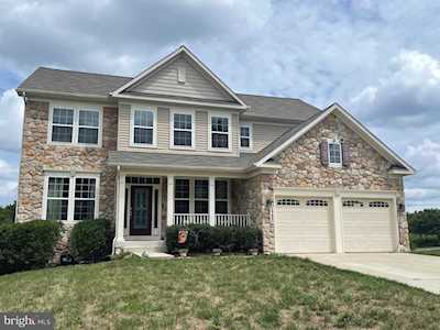 2280 Meadow Overlook Ct Waldorf, MD 20603