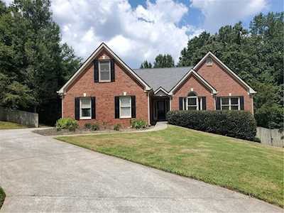 2392 Timberwolf Ct Buford, GA 30519
