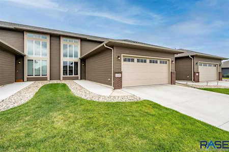1105 S President Ct Sioux Falls, SD 57106