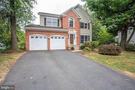 13628 Old Chatwood Place Chantilly, VA 20151