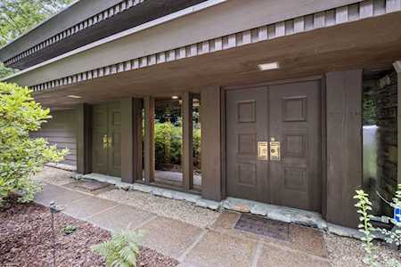 8161 Mccrory Ln Nashville, TN 37221