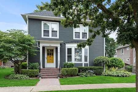 135 W Russell St Barrington, IL 60010