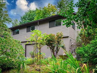 3857 SW Canby St Portland, OR 97219