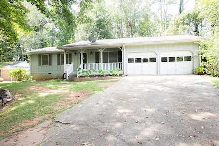 2090 Argyle Dr Smyrna, GA 30080