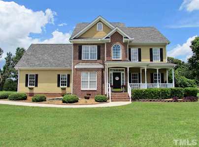 300 Bradford Place Clayton, NC 27520