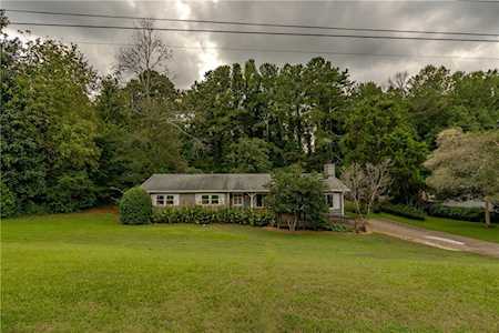 203 Beaver Pond Dr Woodstock, GA 30188