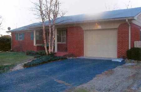605 Hillcrest Dr Westfield, IN 46074