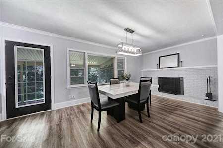 6205 King George Dr Charlotte, NC 28213