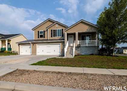 2978 W Comstock Cir S Vernal, UT 84078