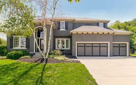 10405 W 169th St Overland Park, KS 66221