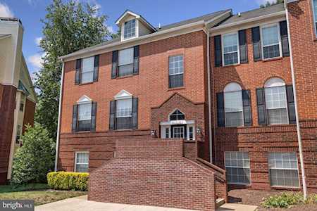 662 Gateway Dr #204 Leesburg, VA 20175