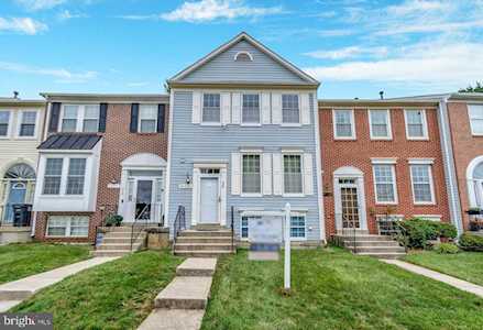 905 Lake Overlook Dr Bowie, MD 20721