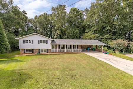 107 Blueberry Trl NW Lilburn, GA 30047