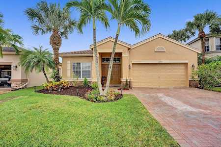10274 Clubhouse Turn Road Lake Worth Beach, FL 33449