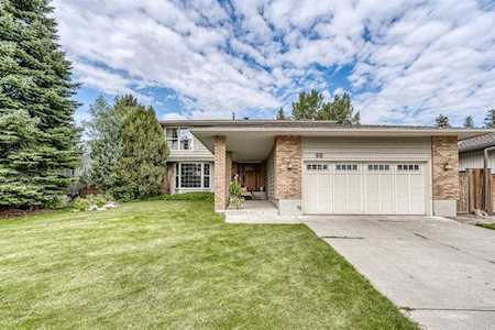 99 Midpark Crescent SE Calgary, AB T2X 1S7