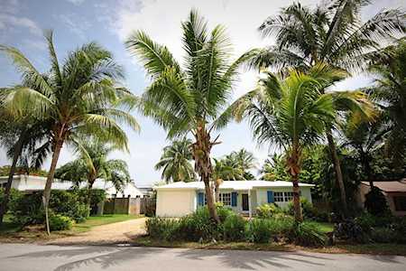 19 NW 17th Street Delray Beach, FL 33444