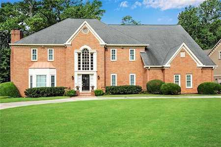 5600 Errol Place Atlanta, GA 30327