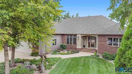 6213 S Medina Cir Sioux Falls, SD 57108