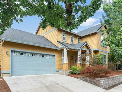 1913 SE 76th Ave Portland, OR 97215