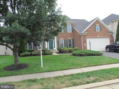 14116 Snickersville Dr Gainesville, VA 20155