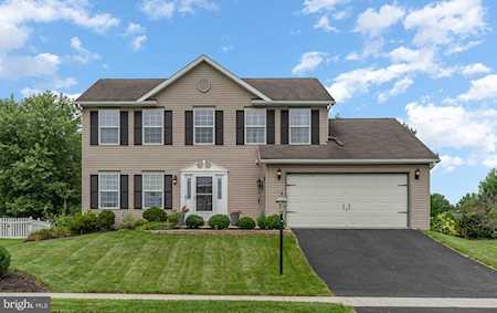 148 Martel Circle Dillsburg, PA 17019